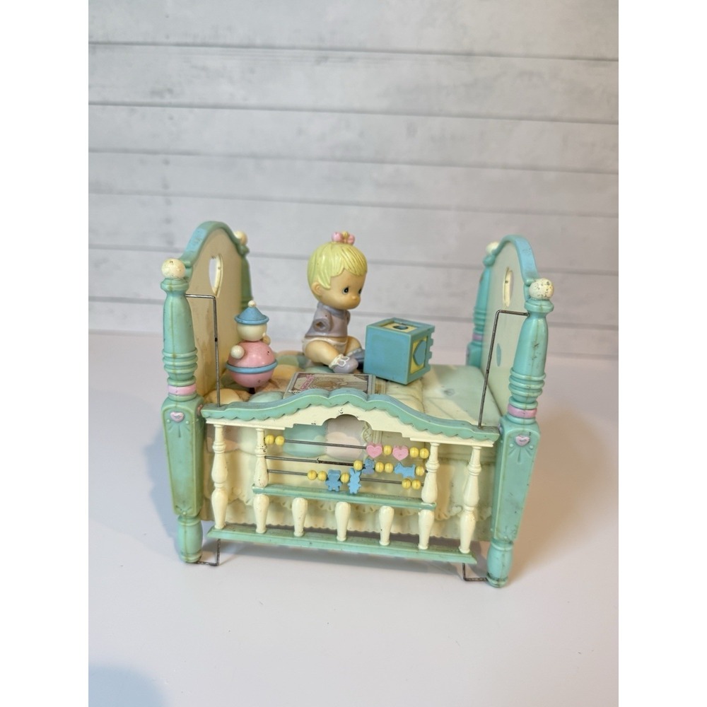 Precious Moments Baby's First Bed Music Box Figurine 1991 Parts Repair Read - Picture 6 of 6